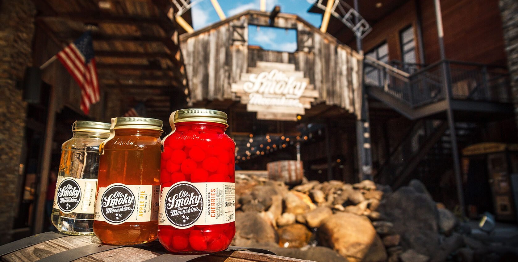 THE HOLLER - Main entrance